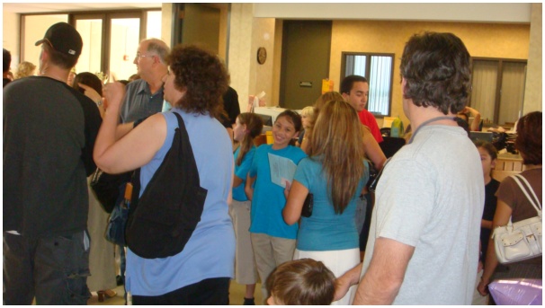 584x320 pixels (79K)