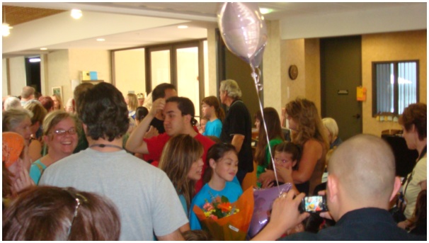 584x320 pixels (75K)