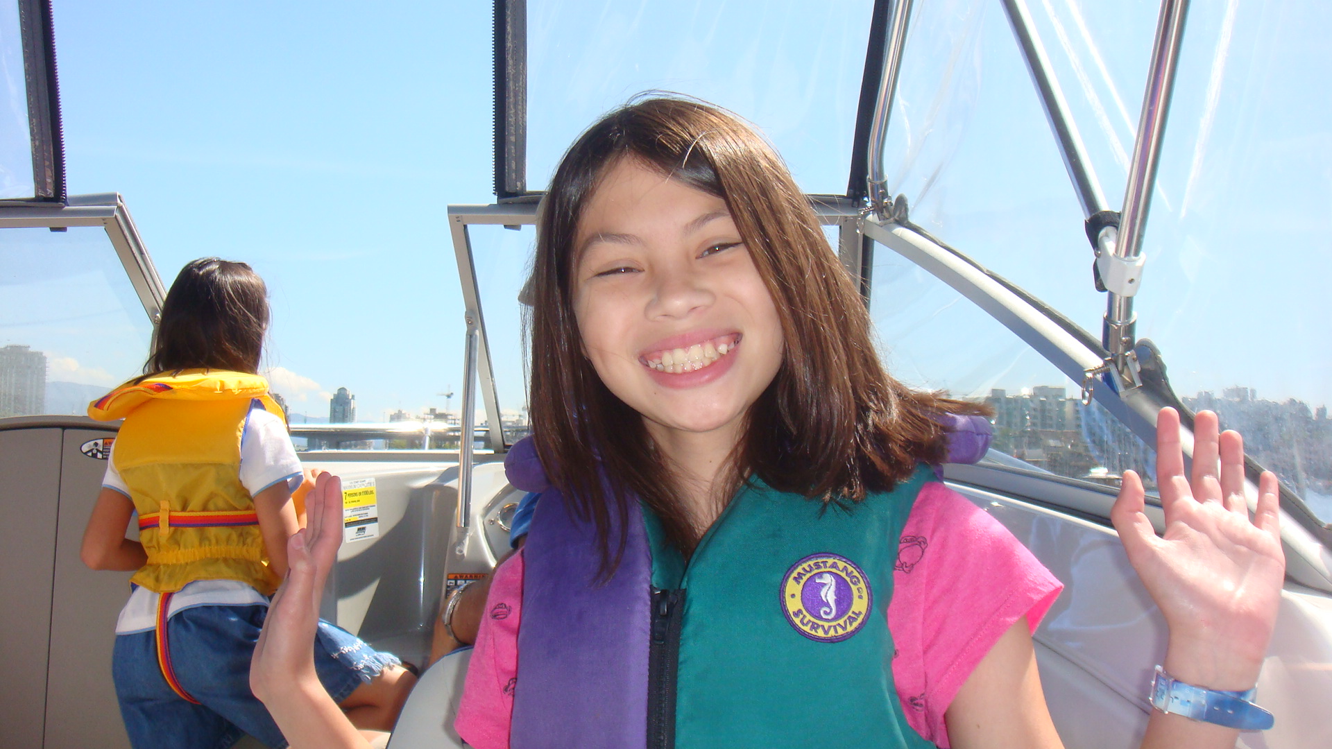 1898x1057 pixels (564K)